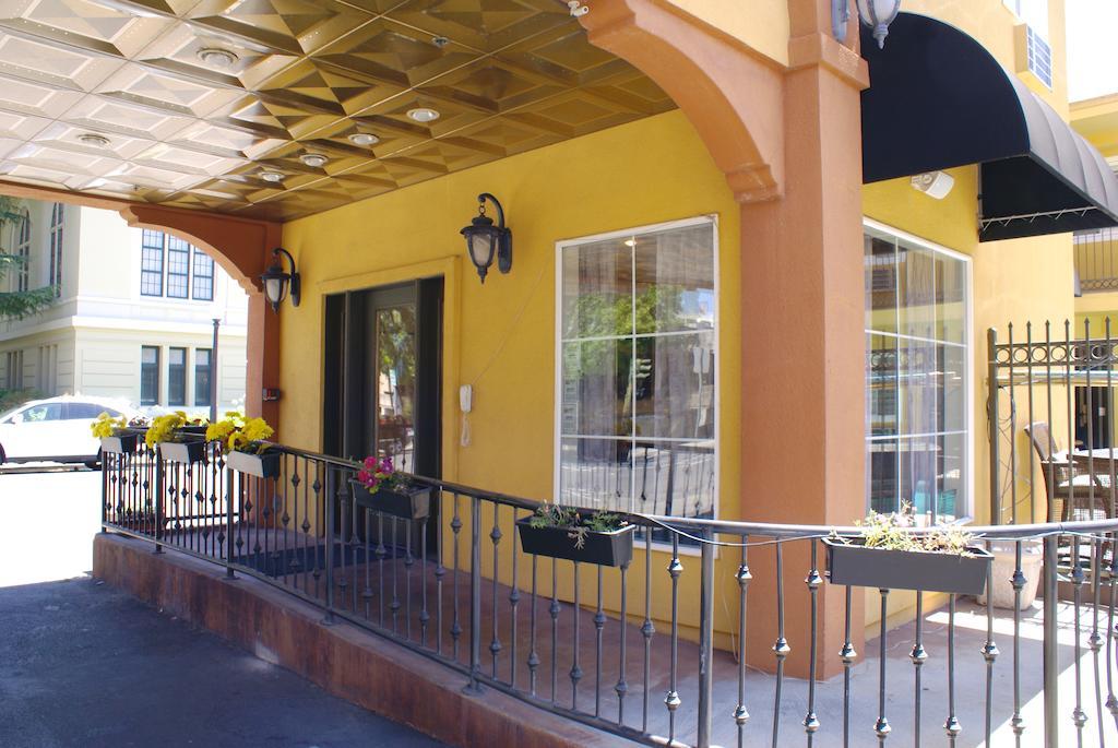 Napa Valley Hotel & Suites Luaran gambar