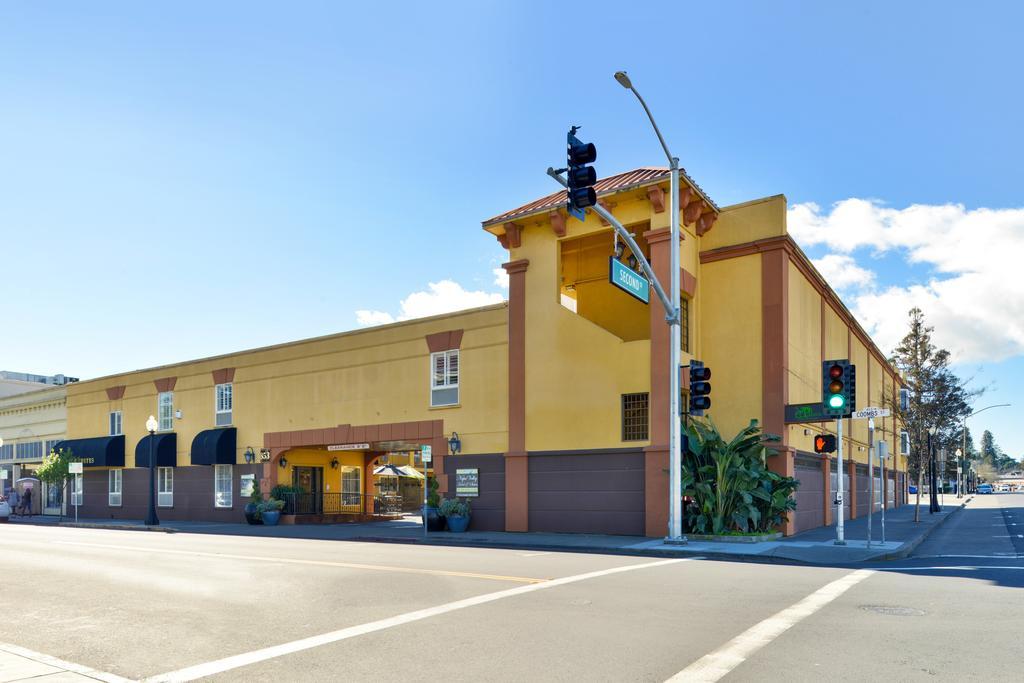 Napa Valley Hotel & Suites Luaran gambar