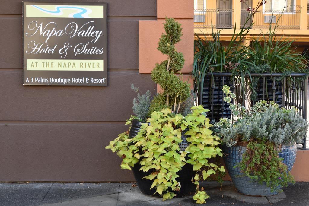 Napa Valley Hotel & Suites Luaran gambar